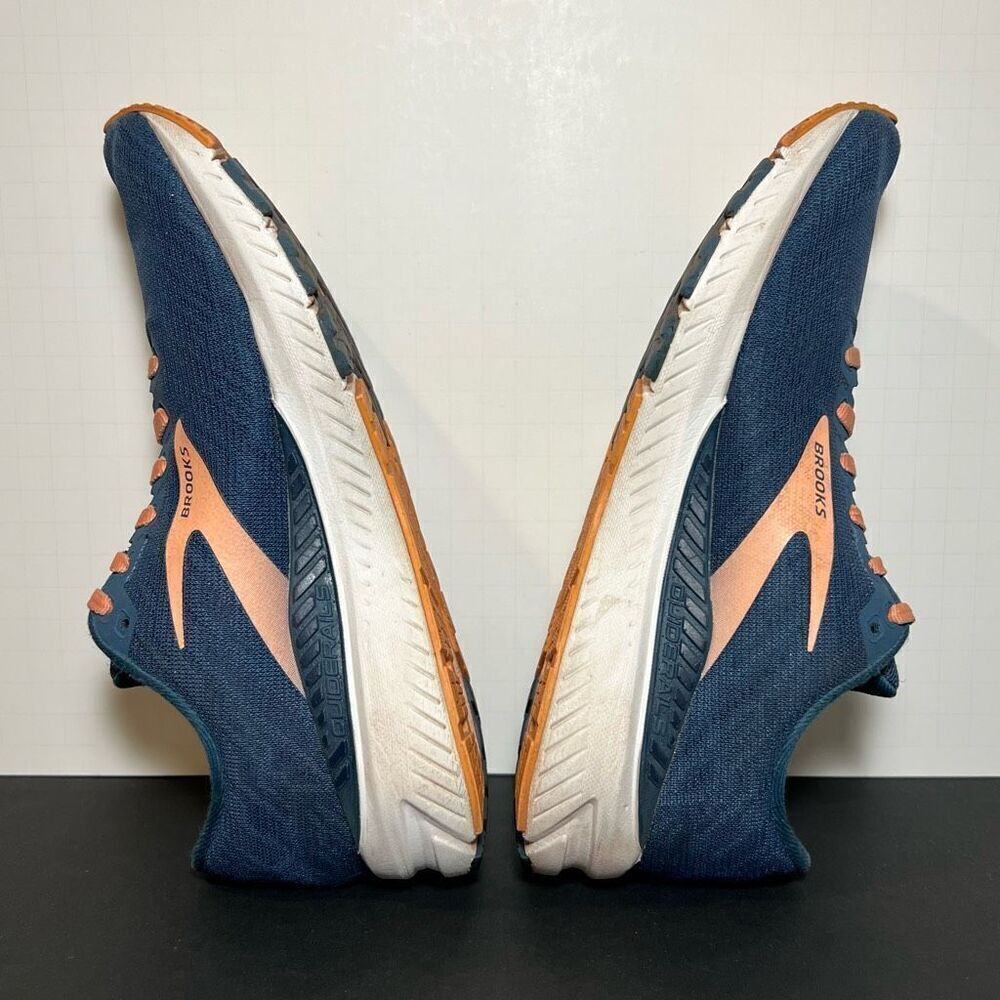 Womens BROOKS Ravenna 11 Dark Blue Running Shoes / Size 7.5 Medium - Picture 6 of 9